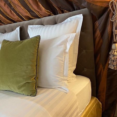 Bed and Breakfast Le Manoir De Maucartier Monnaie Esterno foto