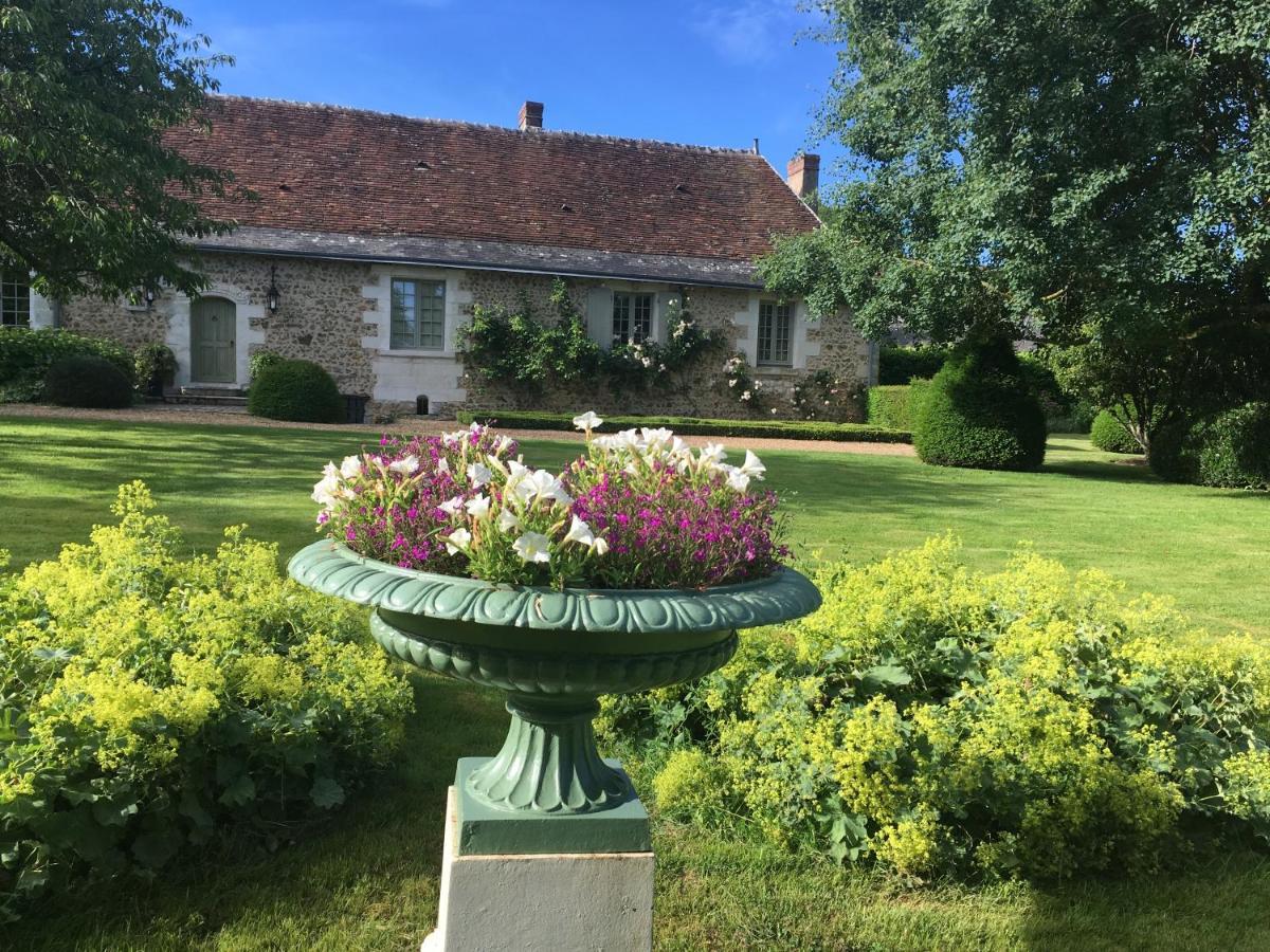 Bed and Breakfast Le Manoir De Maucartier Monnaie Esterno foto