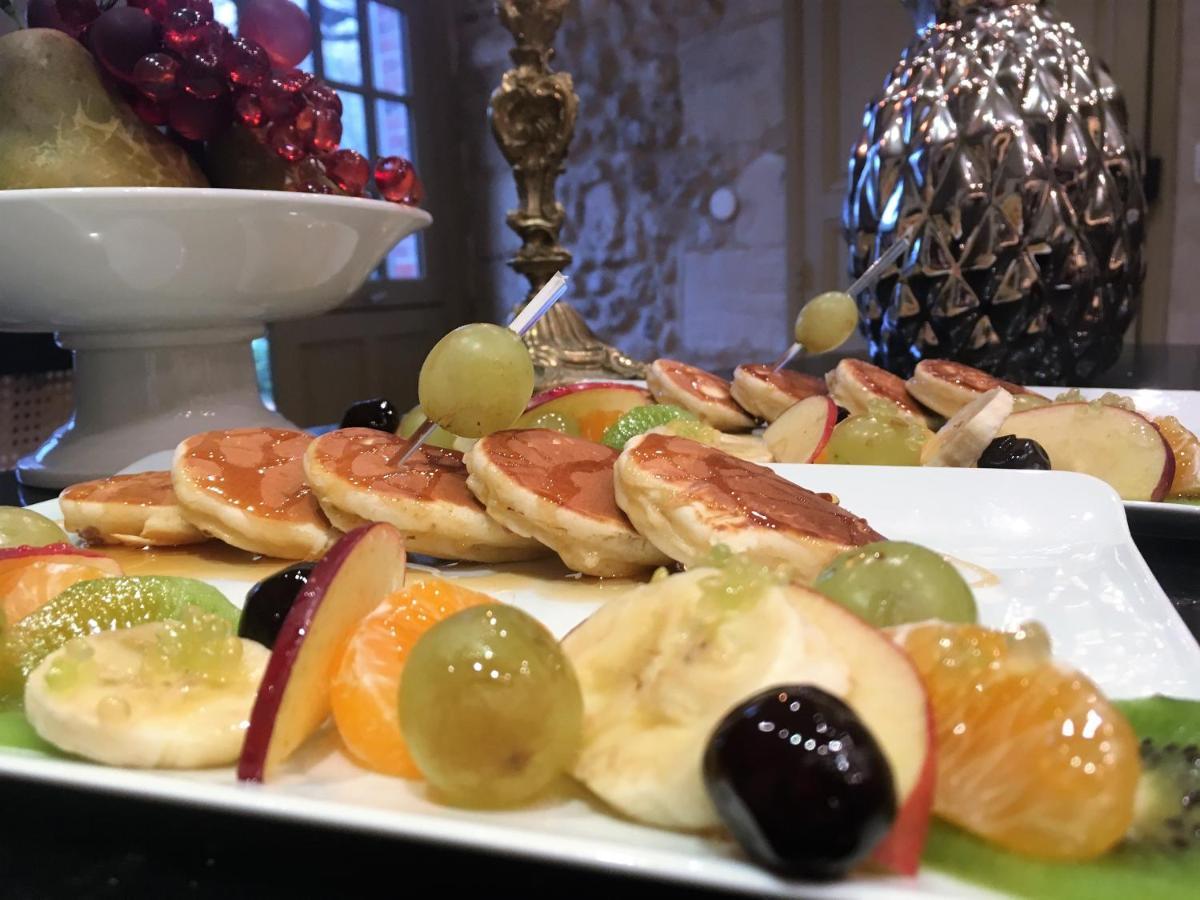 Bed and Breakfast Le Manoir De Maucartier Monnaie Esterno foto