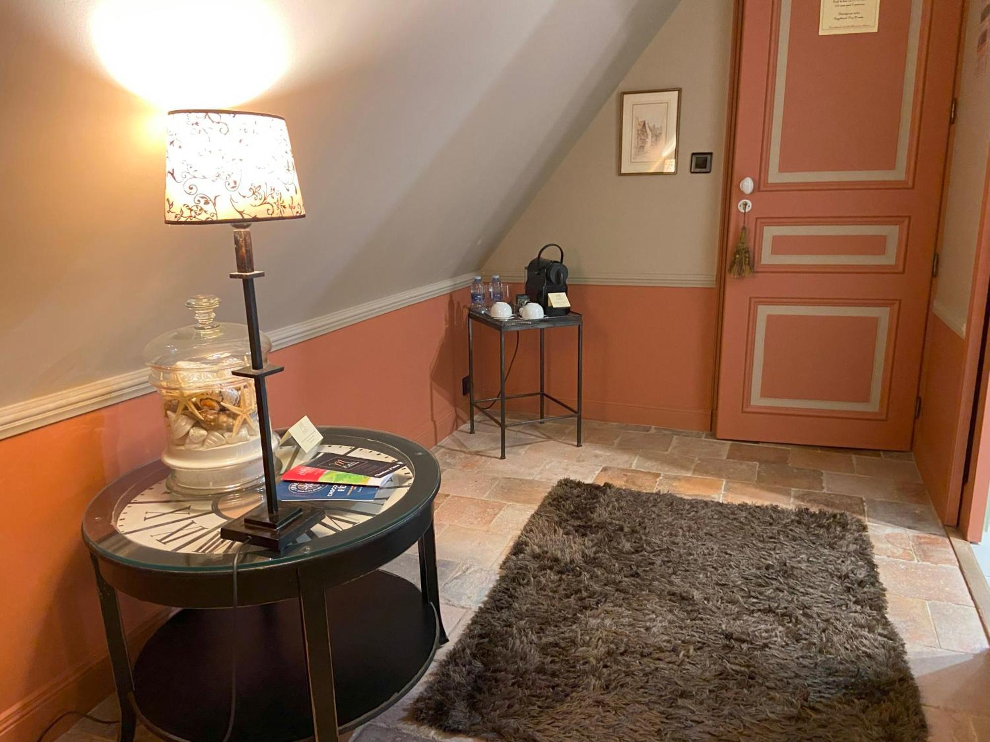 Bed and Breakfast Le Manoir De Maucartier Monnaie Esterno foto
